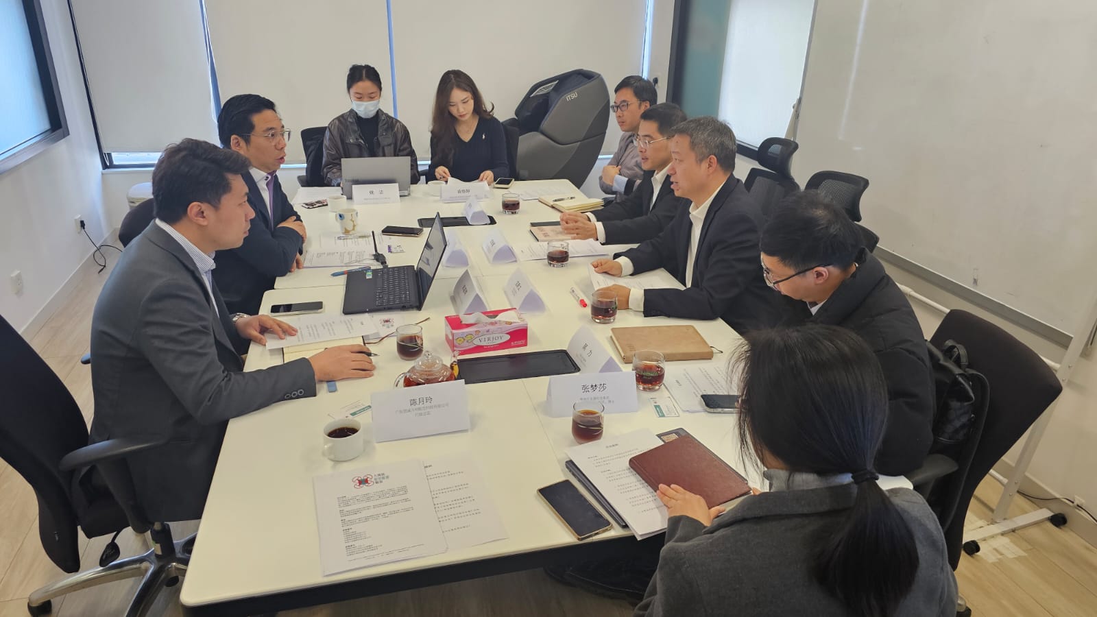 大灣區低空經濟聯盟與珠海市香洲區發展和改革局會面 1